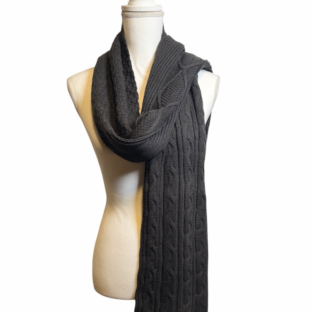 Textured Cable Knit Long Scarf - Charcoal Gray